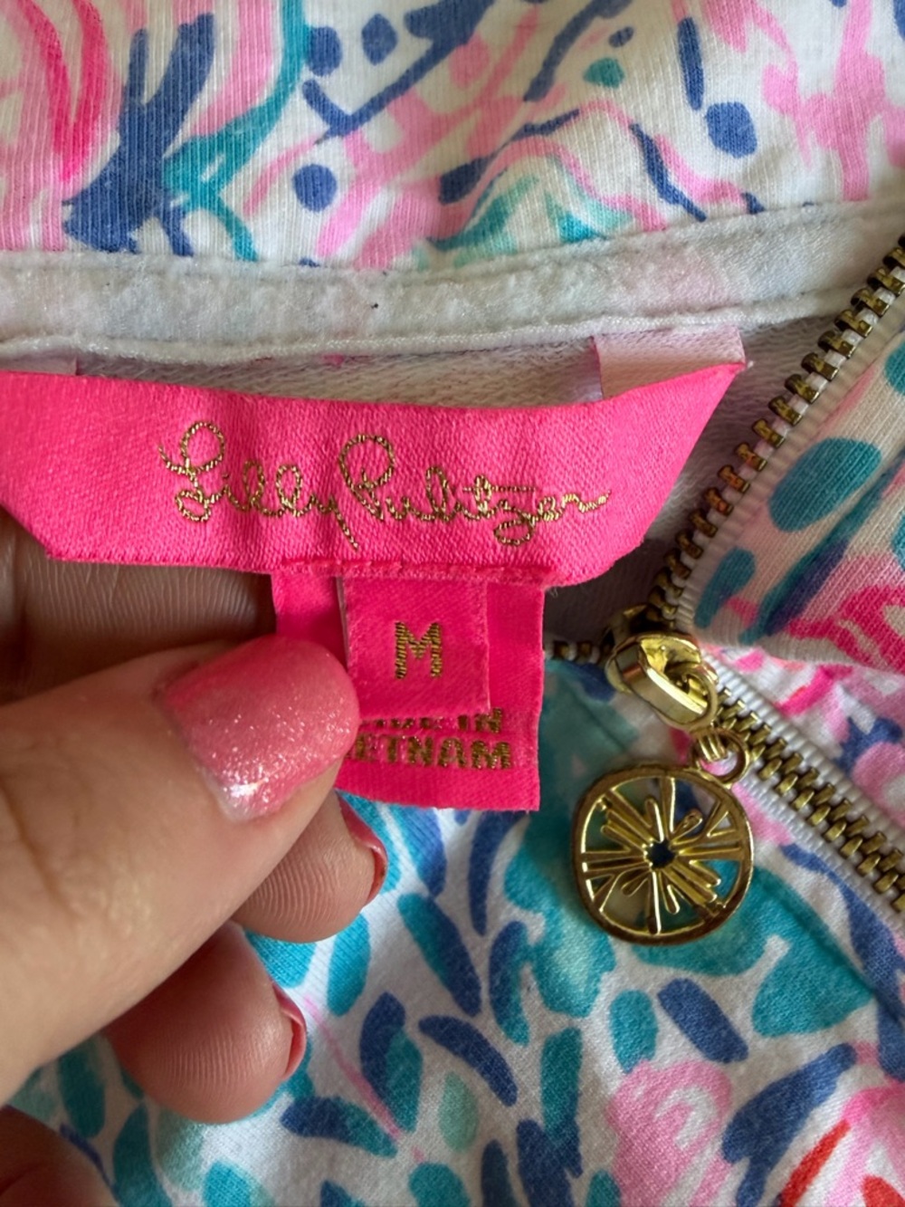Lilly Pulitzer UPF 50+ Skipper Popover Pink Coral and Aqua Shell-Print - Picture 8 of 9